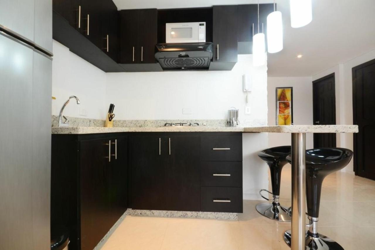 Apartamento Lleras Ac Hot Tub Medellín Exterior foto
